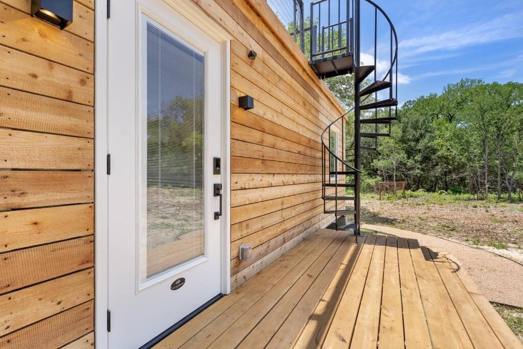The Lonely Bull Luxury Container Home On 5 Acres Weatherford Exterior foto